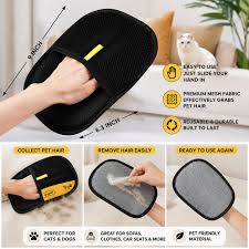Pet hair removal glove